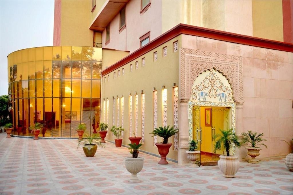 Pink Pearl Resort and Fun City - Jaipur