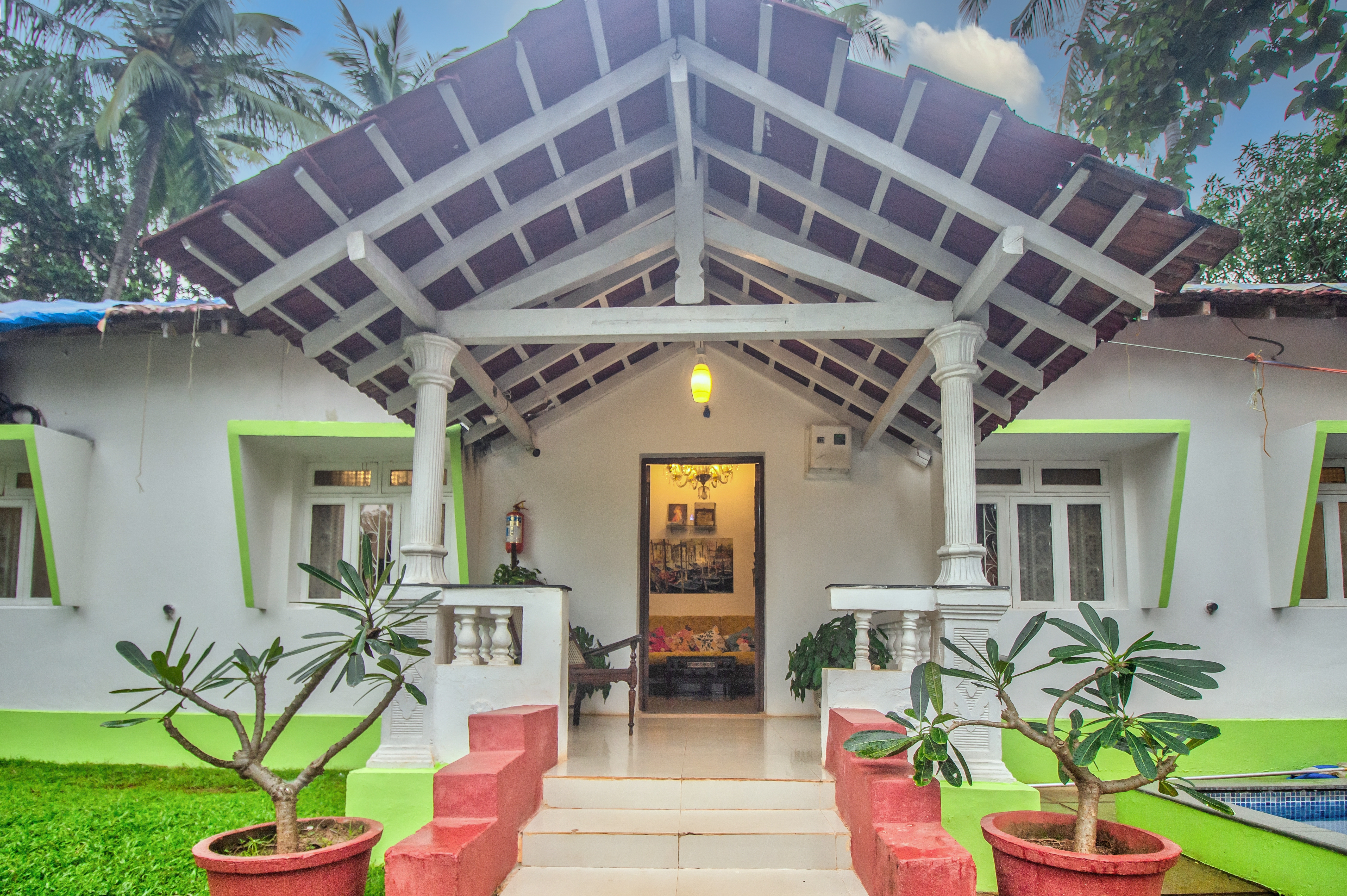 Independent Goan Bungalow ( For Booking call on - 8956914095 )