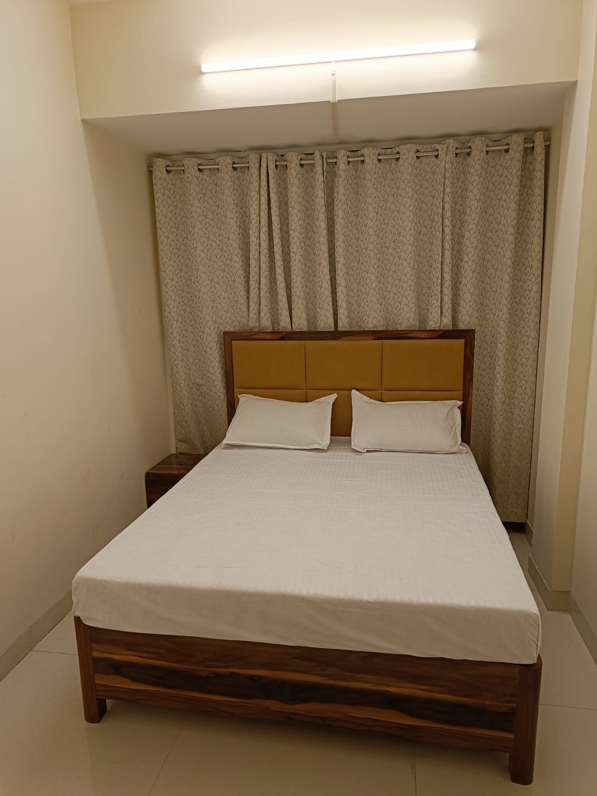 Deluxe Ac Room